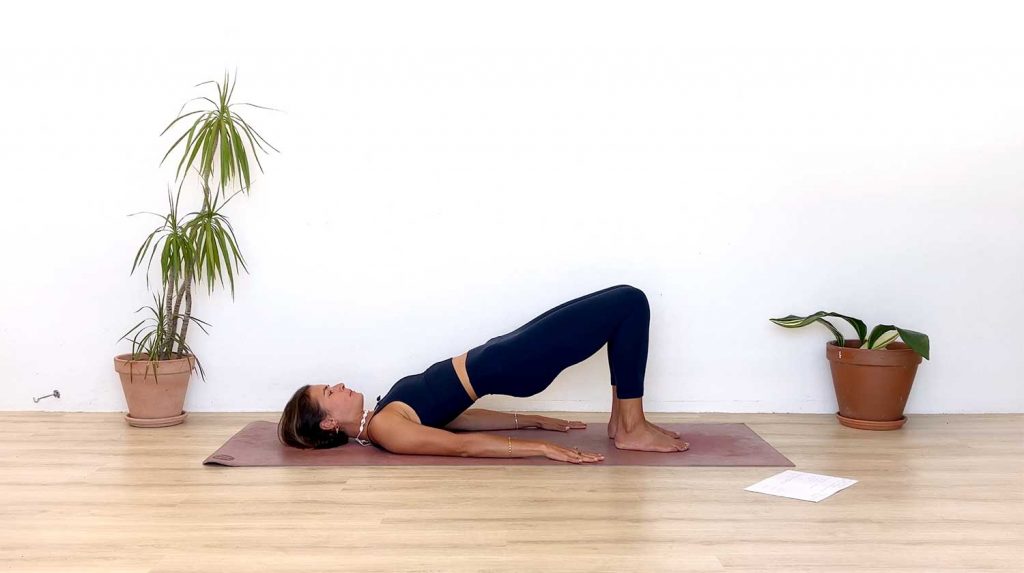 Vee's Pilates class cover - Pelvis and bridge workshop