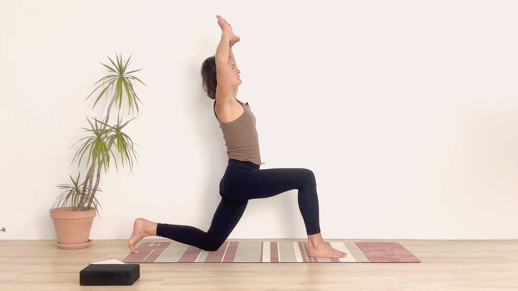 Vee Slow Flow yoga class cover image